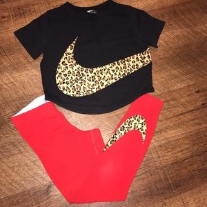 Woman’s Nike Crop Top Leggings Set Sz S Leopard